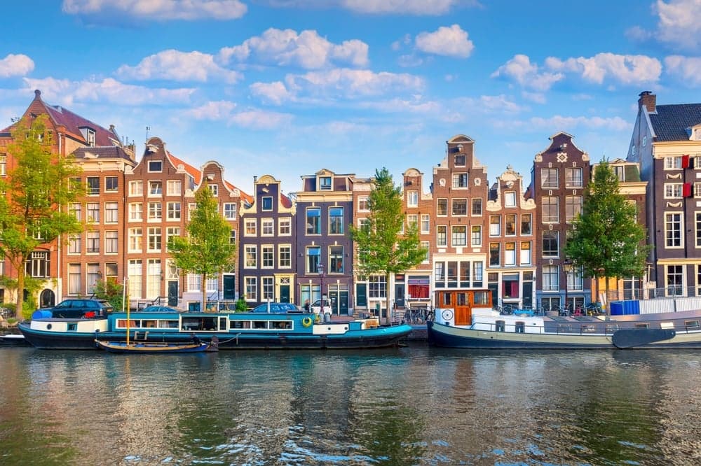 Netherlands Transit Visa Guide: Who Needs It & How to Apply